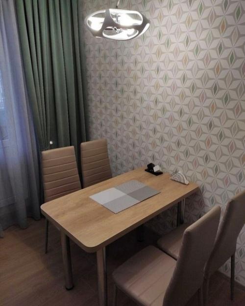 Хозяева квартиры сделали своими силами ремонт. 04