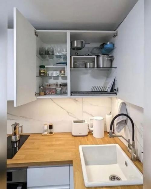 Мы выполним ремонт белой кухни площадью 6, 5 кв. 05