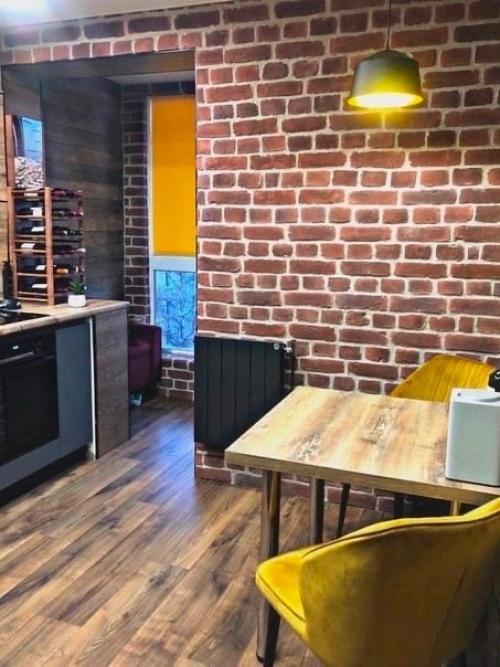 Похоже, можно было использовать больше ламината. 05