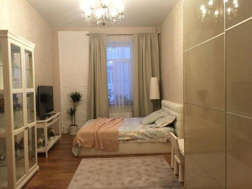 Вот так мы отремонтировали комнату в нашей старенькой квартире, которую мы превратили в спальню. 06