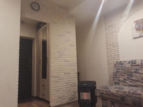 Приобрел себе комнату в общежитие и сделал там ремонт. 03