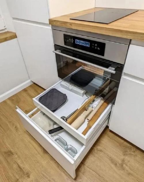 Мы выполним ремонт белой кухни площадью 6, 5 кв. 06