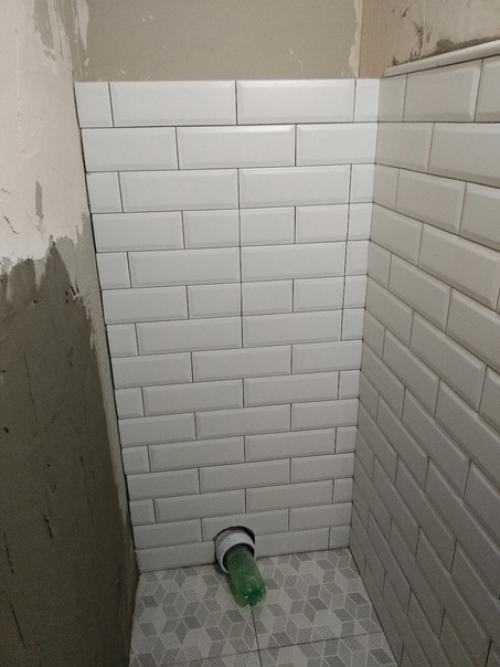 Так отремонтировал свой туалет. 02