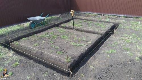 Всегда мечтал о своей бане и вот наконец сделал себе на участке. 01