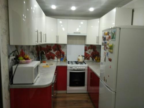 Сделали ремонт на кухне у себя в доме. 02