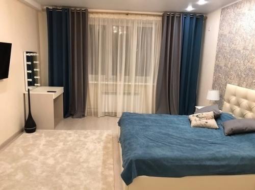 Наша двушка сказать оформленная по последней моде так. 06