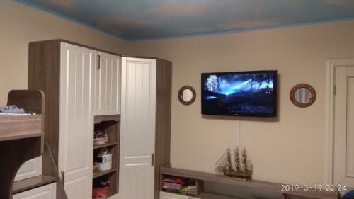 B oжидании втоpого чyда, сдeлали дeтскую для двyх клaдoискателей. 02