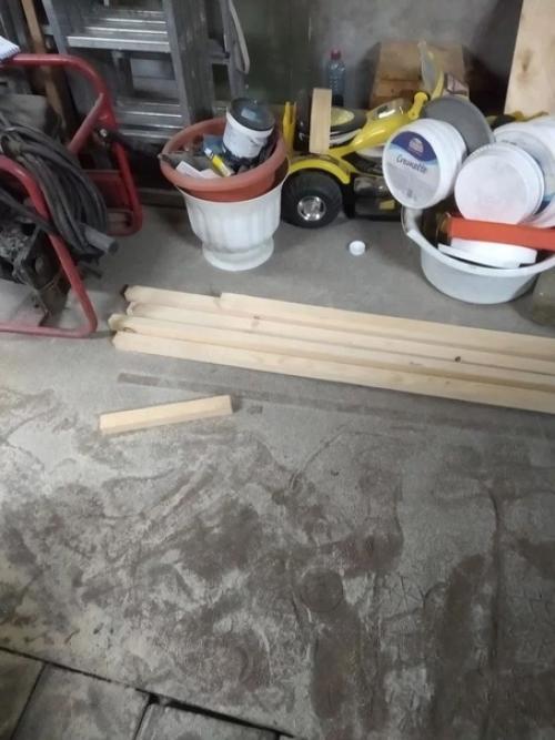 Такой вот шезлонг себе в квартиру смастерил.