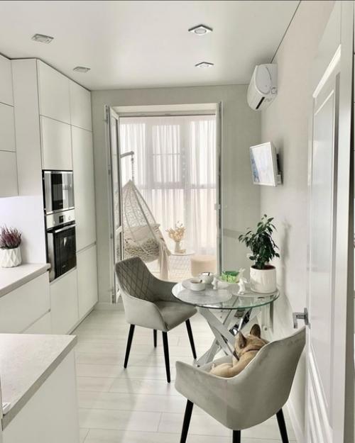 Площадь этой чудесной квартиры 80 квадратов. 04