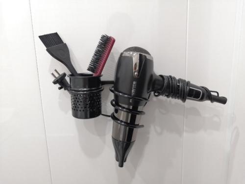 Вот так обновили наш небольшой санузел. 03