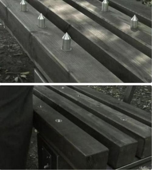 Ничего необычного просто платная скамейка в парке в Германии.