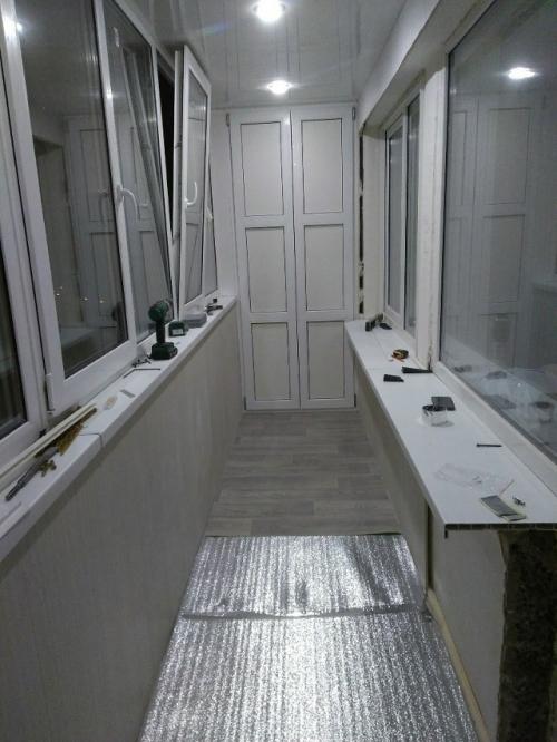 Лоджия готова!  Муж установил стеклопакет, утеплил и сделал теплый пол для комфорта. 02