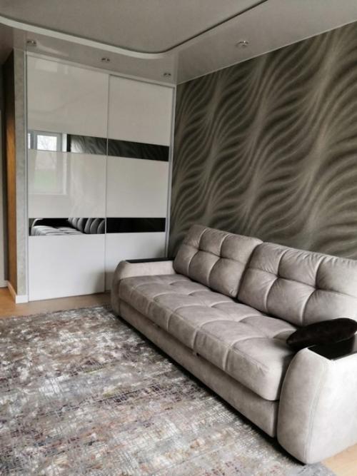 Моя гостинная комната, она же спальня. 02