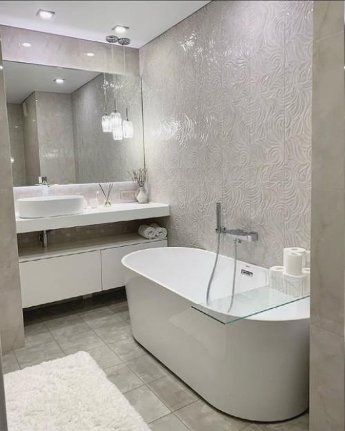 Площадь этой чудесной квартиры 80 квадратов. 08