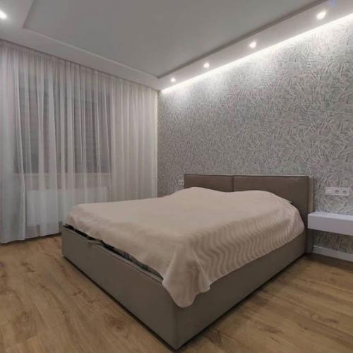 Купили двухкомнатную квартиру в ужасном состоянии, жаль не сфотографировали до, но зато есть после! 02