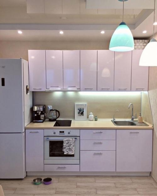 Прекрасная кухня.  В которую сразу уместили гостиную, это чудесная идея! 03