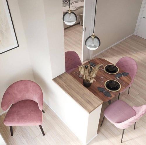 Для создания уюта и комфорта, интерьер следует планировать в спокойных, ненавязчивых тонах. 05