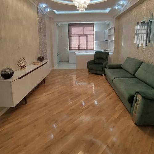 Приобретая квартиру с готовым ремонтом, мы решили не производить никаких дополнительных изменений. 08