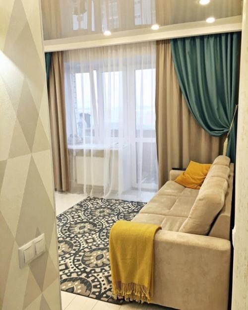 Прекрасная кухня.  В которую сразу уместили гостиную, это чудесная идея!