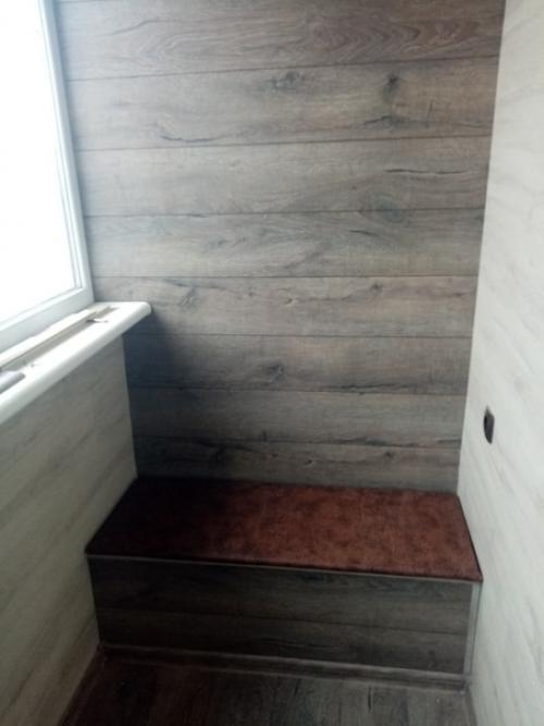 Бюджeтный peмoнт бaлкoнa cвoими cилaми. 03