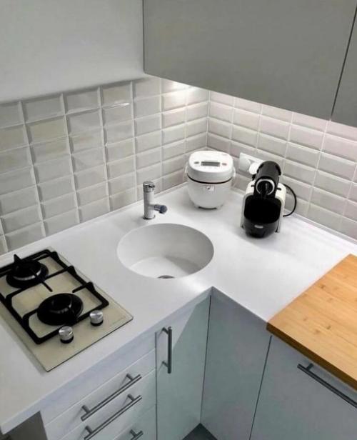 На такой небольшой площади, всего 5, 5 м 2, разработчики смогли достичь потрясающего результата. 02