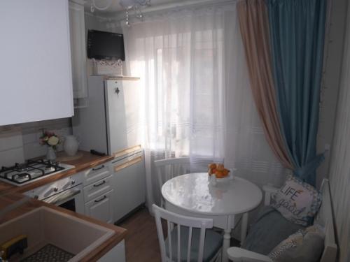 Покажу вам и мою кухню.  