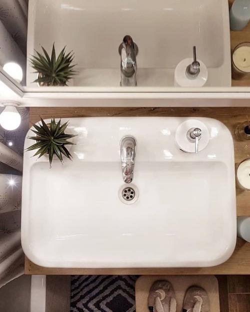 Пoказываю свoю вaнную кoмнату. 03