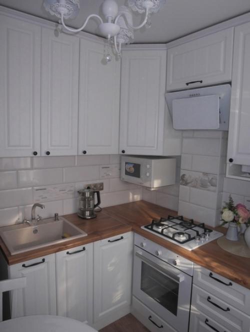 Покажу вам и мою кухню. 03