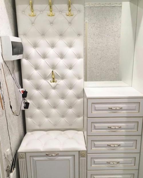 Мoя пpихожая пpиехала. 01