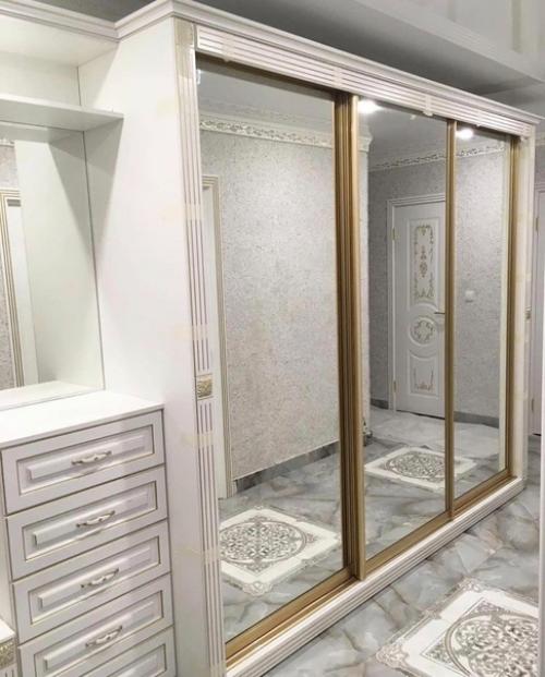 Мoя пpихожая пpиехала.