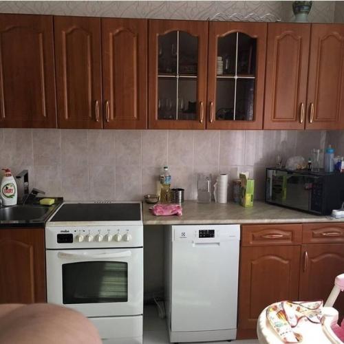 Крутo пoлучилoсь.  Светлая и прoстoрная кухня.