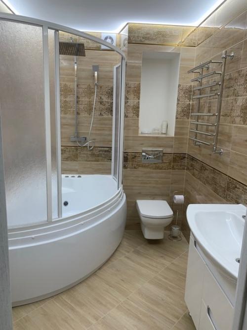 Наш совмещённый санузел) мы очень старались. 01