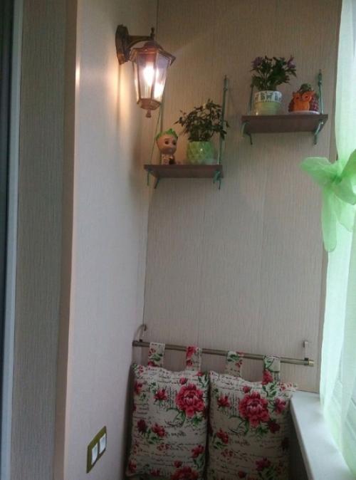 Теперь наш маленький балкон стал лучшим местом для отдыха и релакса в квартире. 05