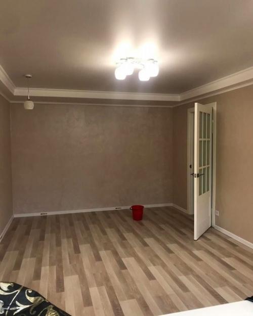 Буквально неделю назад закончился ремонт. 03