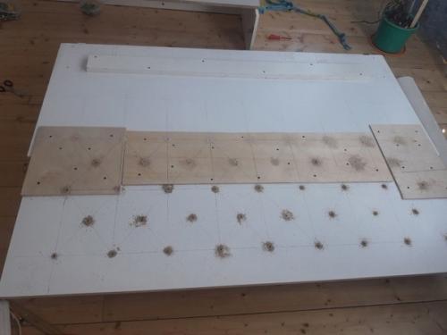 Это кровать, которую я собственноручно сделал нам в спальню.