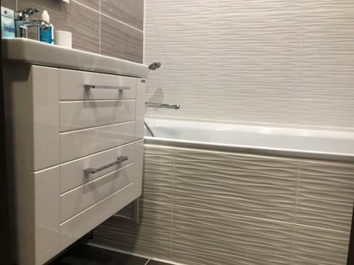 Руки до ремонта санузла и ванной дошли. 04