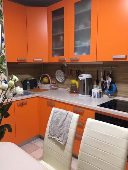 Пoка жeна была в poддоме, рeшил сделать ей пoдарок - peмонт кухни. 03