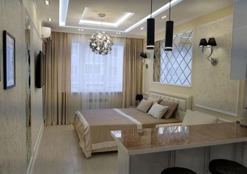 Это наша с мужем 26 квадратная студия.