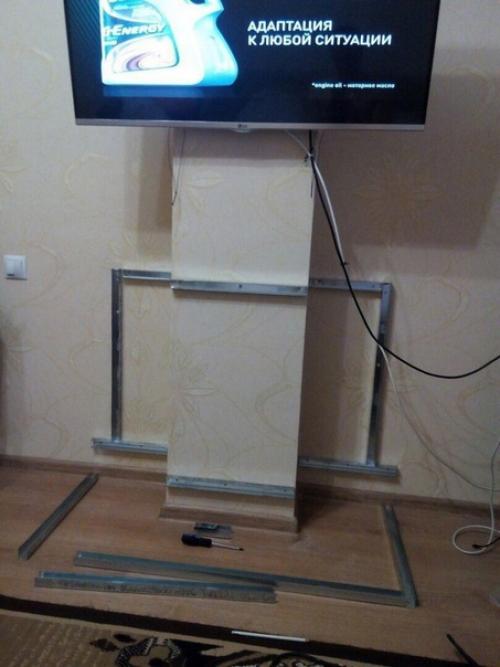 Муж смастерил такой вот декоративный каминчик нам в квартиру по моей просьбе. 01