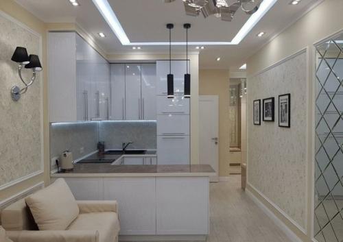 Это наша с мужем 26 квадратная студия. 05