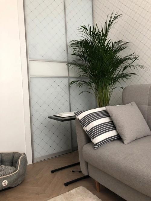 В этой квартире очень явно чувствуется, что ее хозяйка обладает отличным вкусом и хорошим чувством стиля. 04