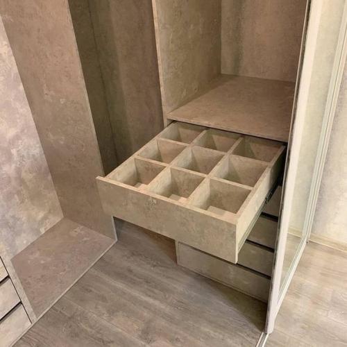 Конечно по площади мы потеряли много, тем более комната одна в квартире. 06