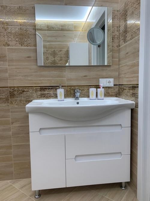 Наш совмещённый санузел) мы очень старались. 03