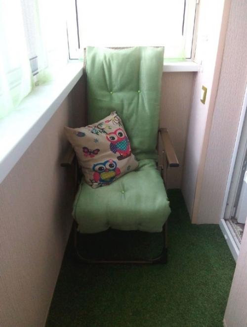 Теперь наш маленький балкон стал лучшим местом для отдыха и релакса в квартире. 04