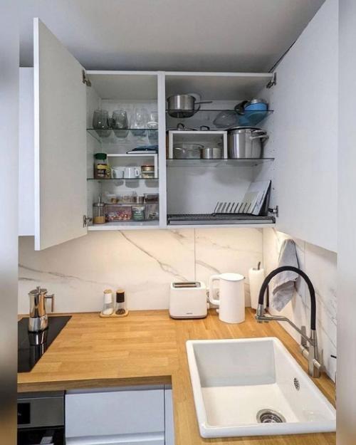 Несмотря на небольшую площадь, моя кухня вызывает у меня только положительные эмоции. 02