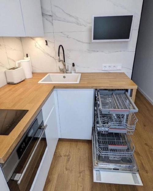 Несмотря на небольшую площадь, моя кухня вызывает у меня только положительные эмоции. 04