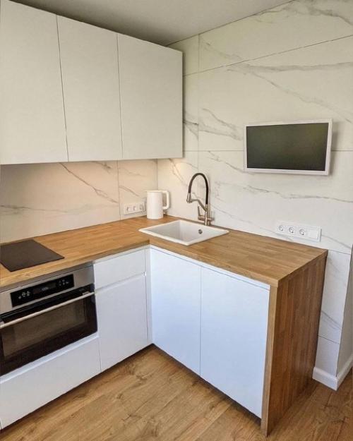 Несмотря на небольшую площадь, моя кухня вызывает у меня только положительные эмоции. 01