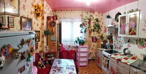 Яркий интерьерчик) тут долго можно разглядывать детали. 06