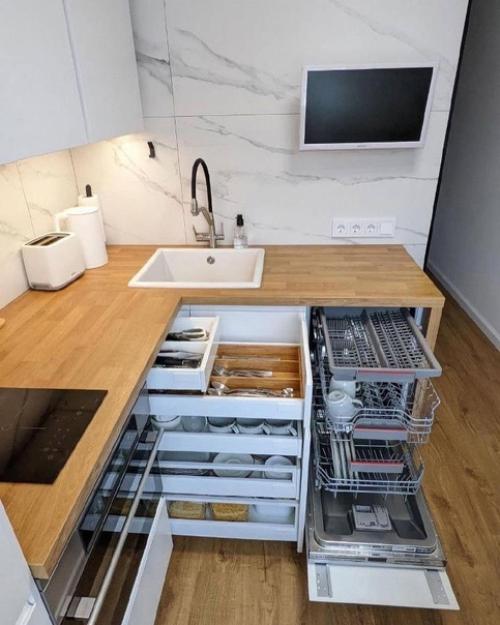 Несмотря на небольшую площадь, моя кухня вызывает у меня только положительные эмоции. 05