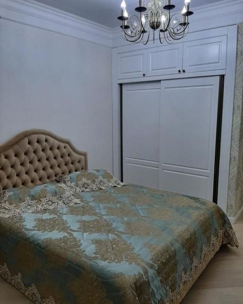 Как говорят владельцы этой жилплощади, они специально искали себе квартиру с готовым ремонтом, чтобы не тратить свое время и нервы. 05